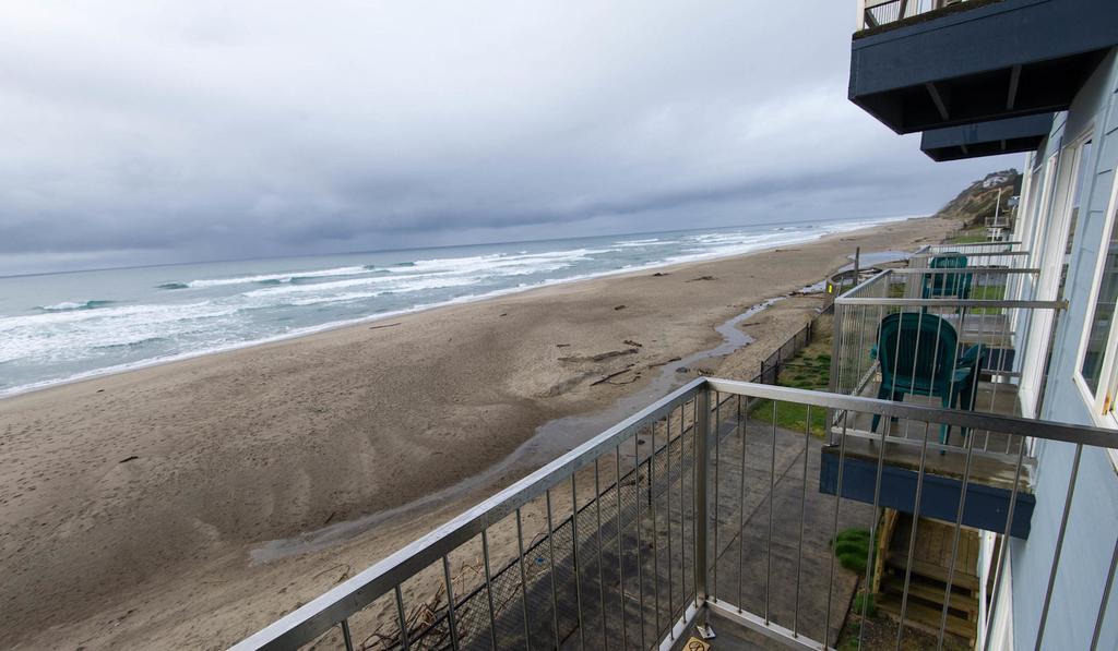 Sandcastle Beachfront ลินคอล์น ซิตี้ ภายนอก รูปภาพ